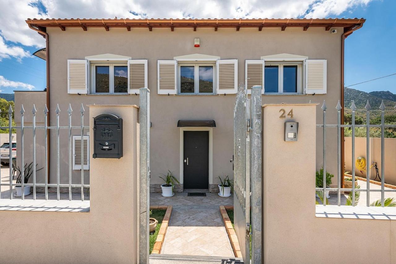 סולאנאס Villa Chiara Solanas מראה חיצוני תמונה