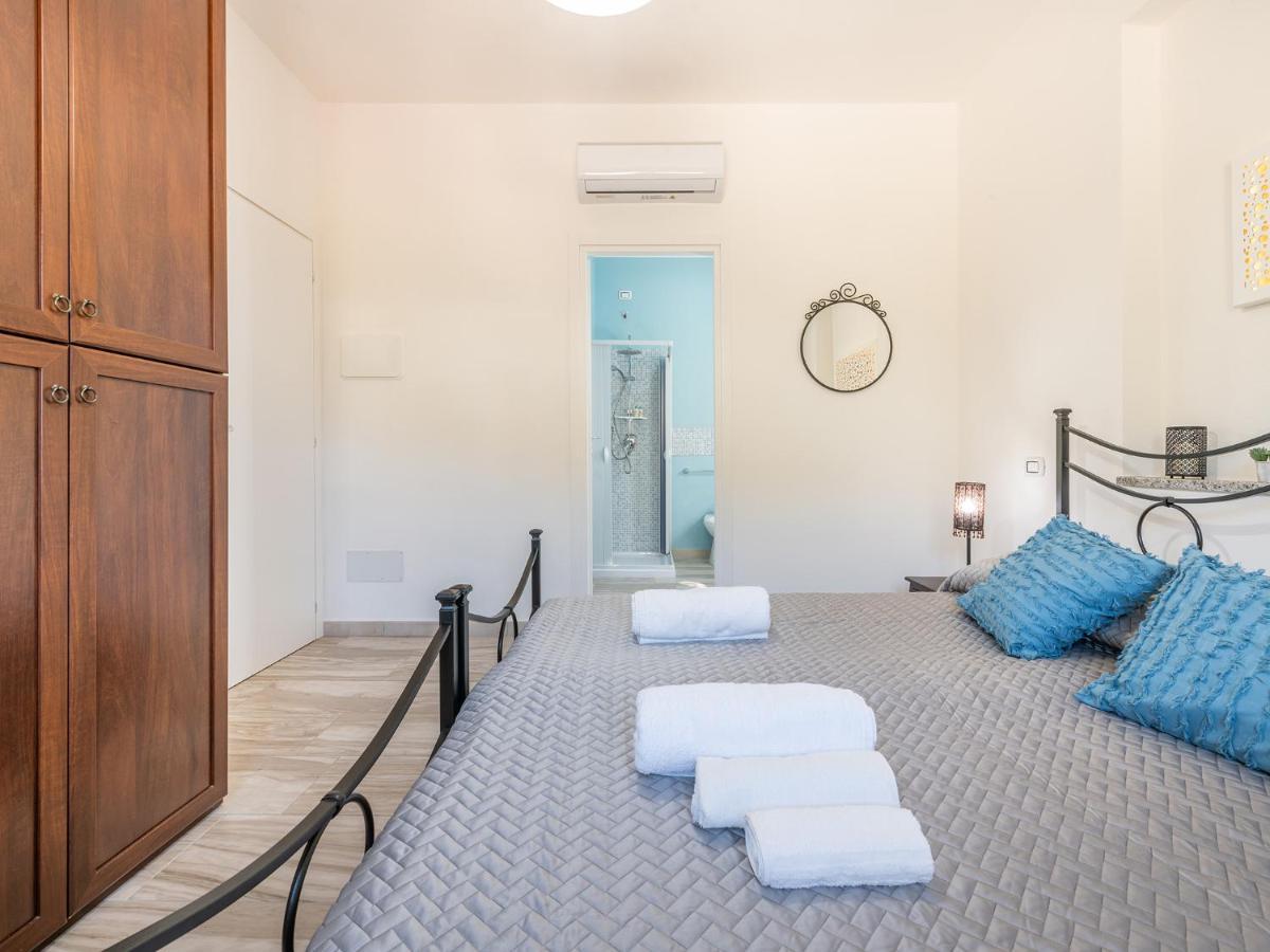 סולאנאס Villa Chiara Solanas מראה חיצוני תמונה