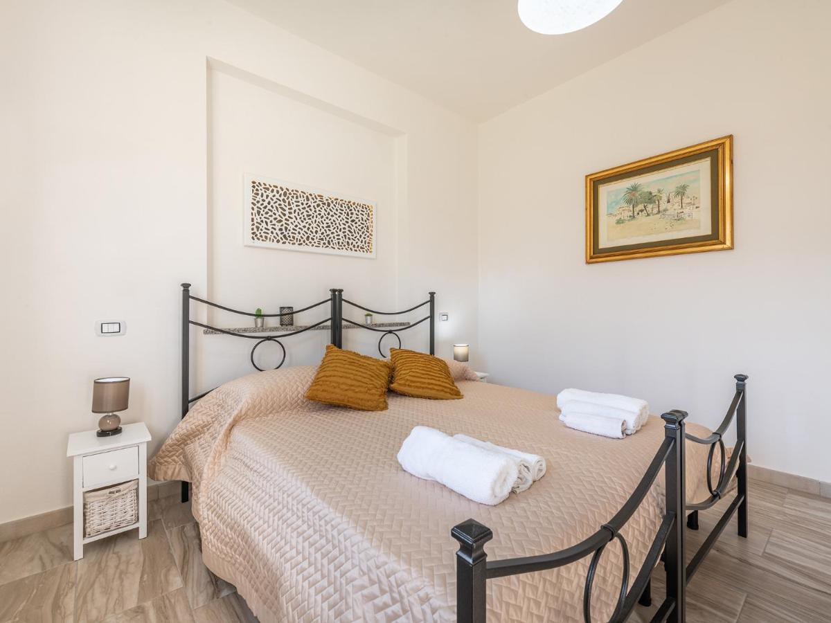 סולאנאס Villa Chiara Solanas מראה חיצוני תמונה
