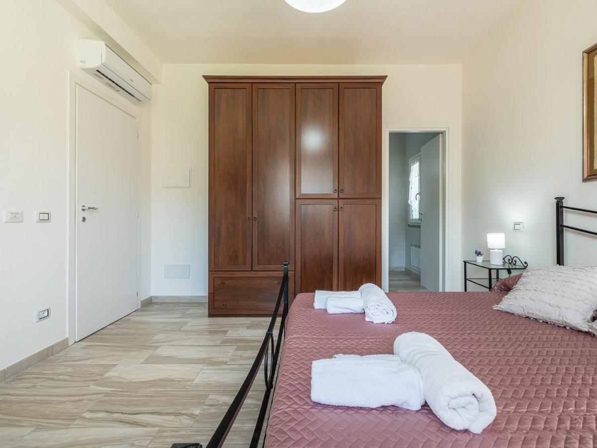 סולאנאס Villa Chiara Solanas מראה חיצוני תמונה