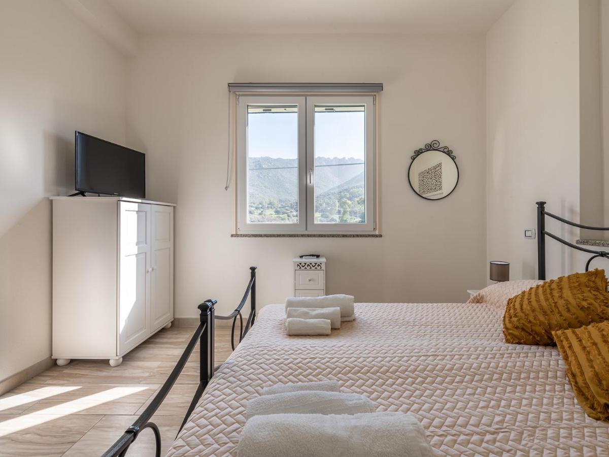 סולאנאס Villa Chiara Solanas מראה חיצוני תמונה