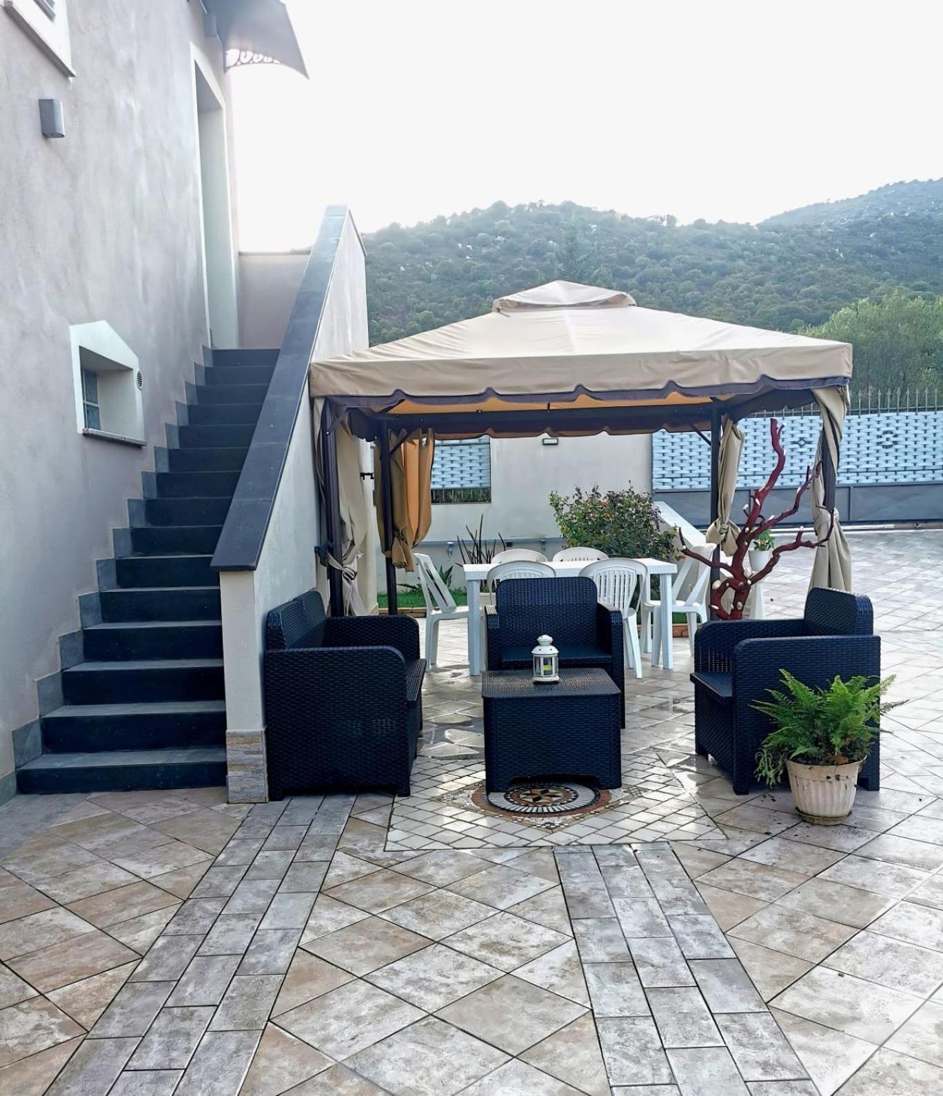 סולאנאס Villa Chiara Solanas מראה חיצוני תמונה